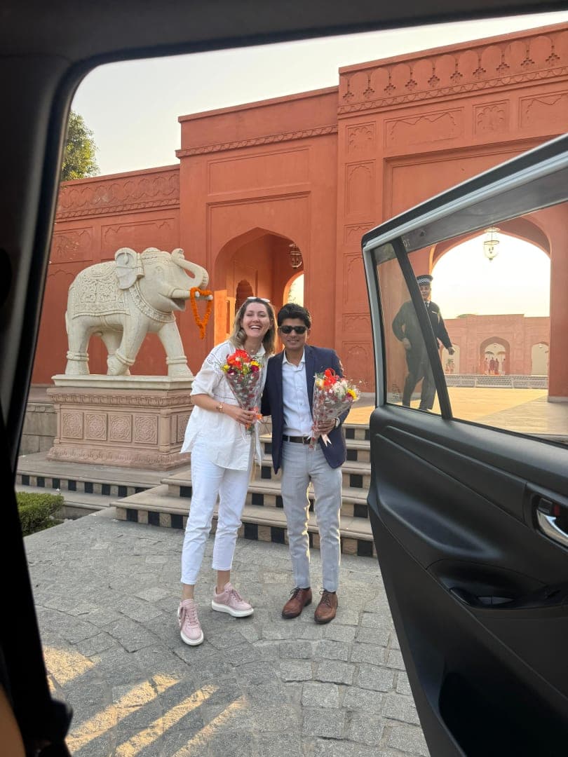 Private Royal Luxury Taj Mahal Tour – Experience Timeless Elegance in Agra - Discover the best tours in Agra with licensed local guides. Taj Mahal sunrise tours, heritage walks, food tours & day trips.